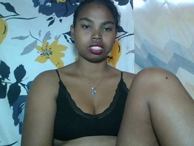 Live sex webcam photo for Miarizou #291864686