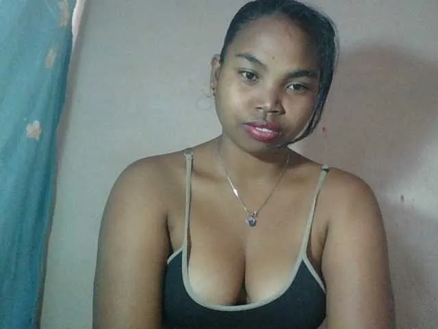Live sex webcam photo for Miarizou #292065568