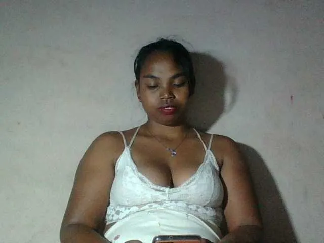 Live sex webcam photo for Miarizou #292262886