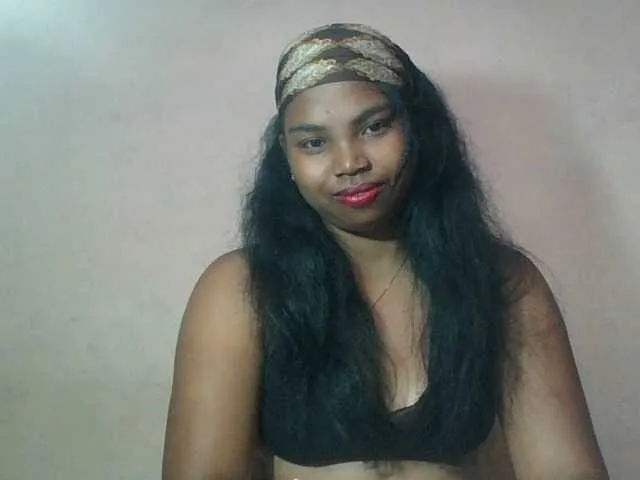 Live sex webcam photo for Miarizou #292299616