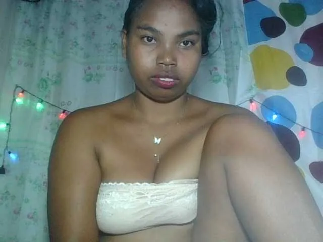 Live sex webcam photo for Miarizou #293046038