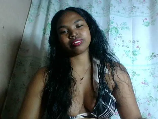 Live sex webcam photo for Miarizou #293350902