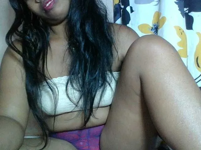 Live sex webcam photo for Miarizou #293570748