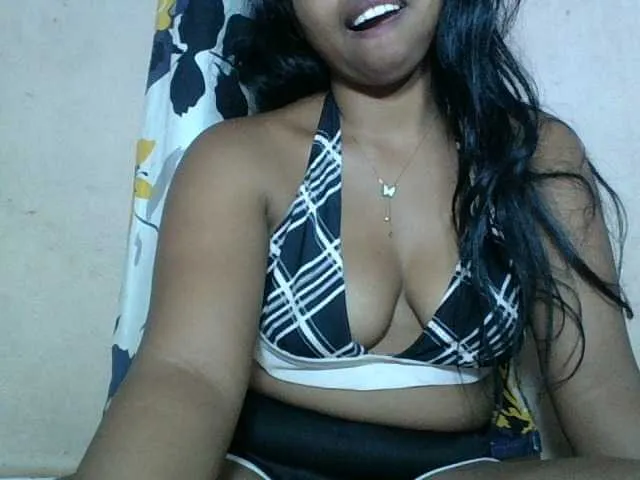 Live sex webcam photo for Miarizou #293576492