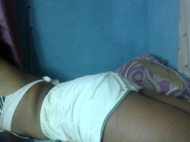 Live sex webcam photo for Miarizou #293976607