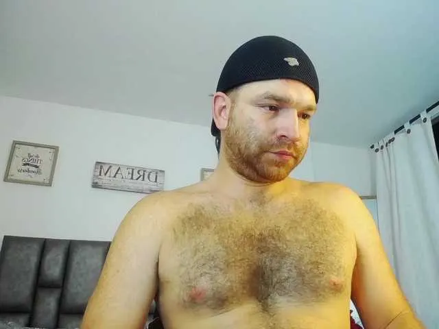 Live sex webcam photo for MichaCosio #277294669