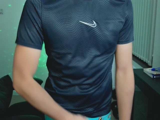 Live sex webcam photo for MichaelJake #276644158