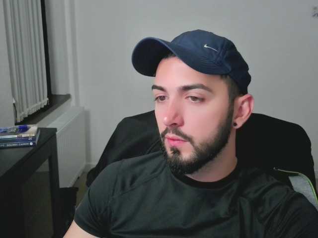 Live sex webcam photo for MichaelJake #276664629