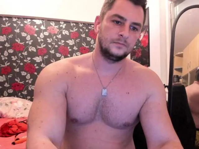 Live sex webcam photo for MichaelRagnar #277305441