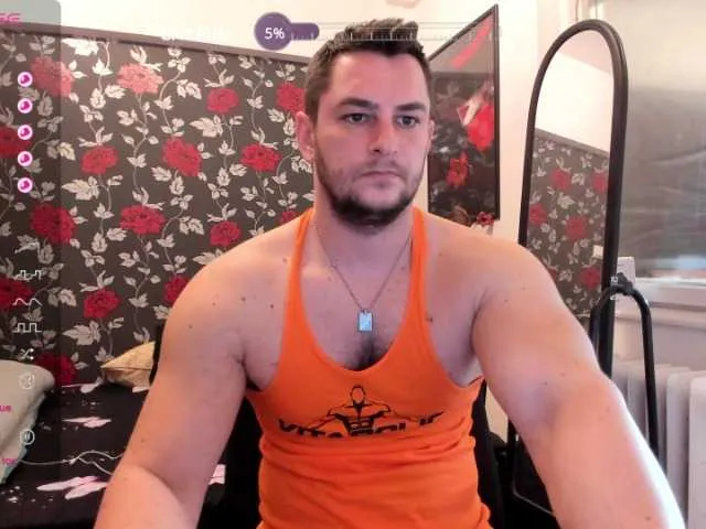 Live sex webcam photo for MichaelRagnar #277626078