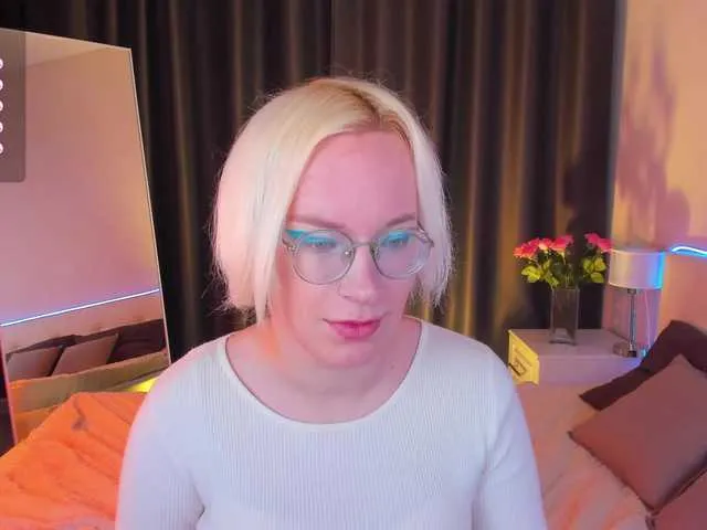 Live sex webcam photo for MichaelSwans #290407152