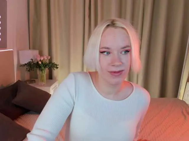 Live sex webcam photo for MichaelSwans #290421403