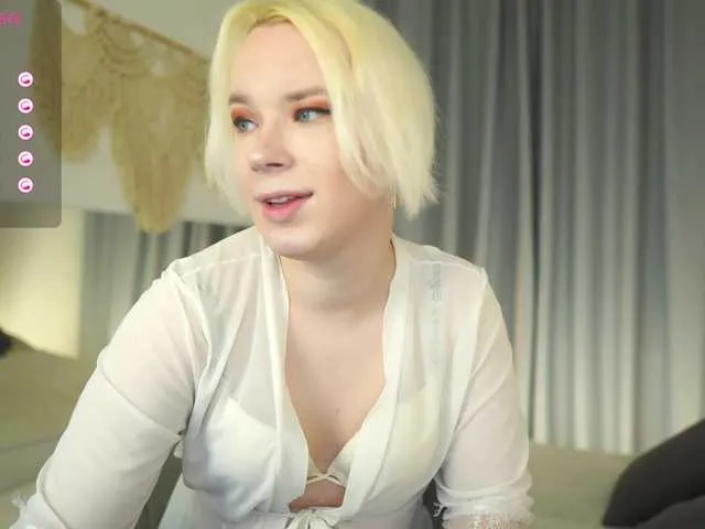 Live sex webcam photo for MichaelSwans #290619884