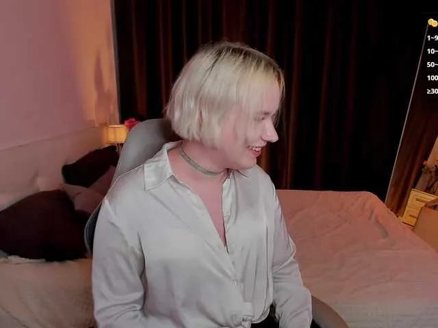 Live sex webcam photo for MichaelSwans #291285282