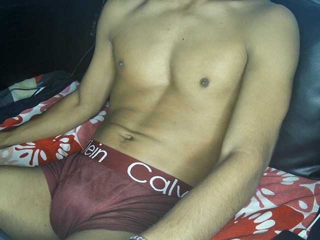 Live sex webcam photo for Michaelhotbbc #278163936