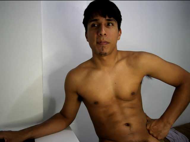 Live sex webcam photo for Michaelhotbbc #290866814