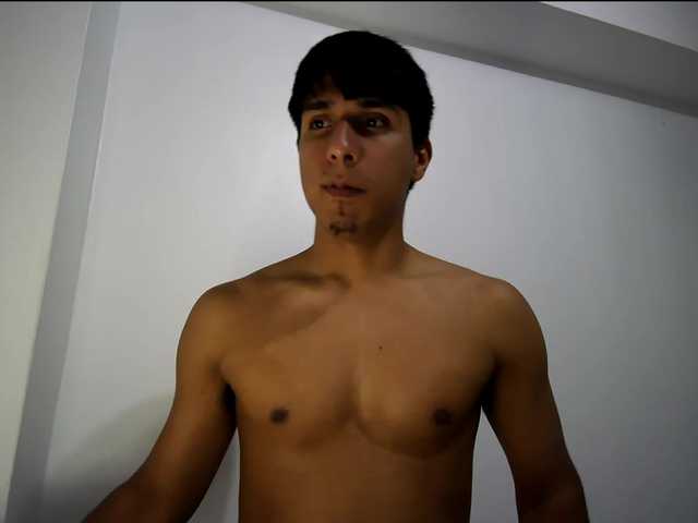 Live sex webcam photo for Michaelhotbbc #290874082