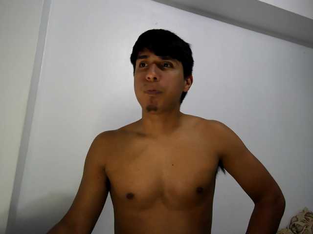 Live sex webcam photo for Michaelhotbbc #290900771