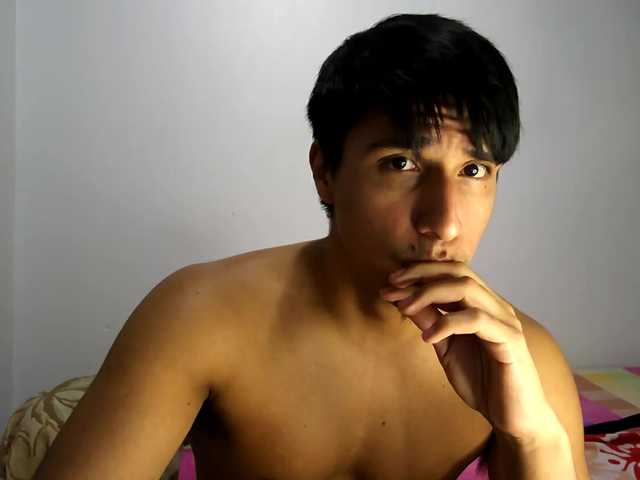 Live sex webcam photo for Michaelhotbbc #290968977