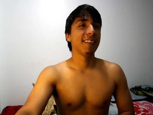 Live sex webcam photo for Michaelhotbbc #291109720