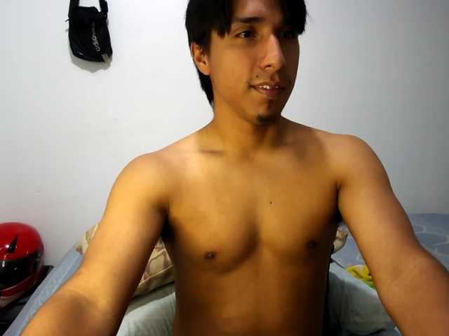 Live sex webcam photo for Michaelhotbbc #291223051