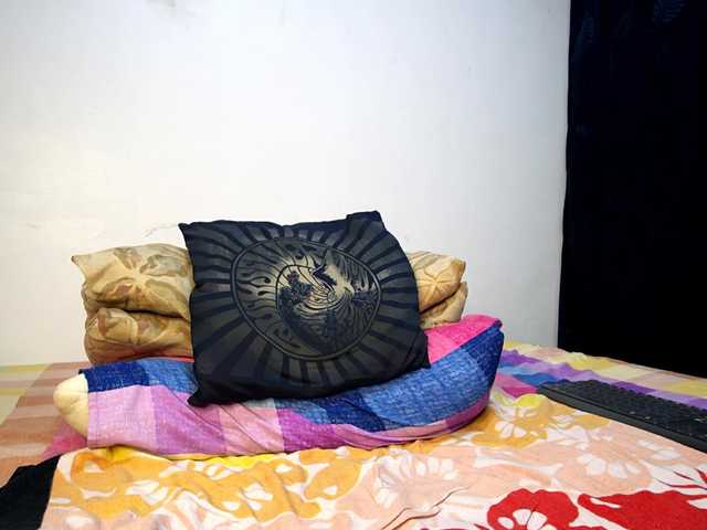 Live sex webcam photo for Michaelhotbbc #291802744