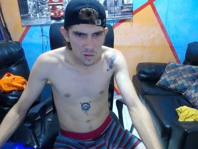 Live sex webcam photo for Michaell-Jack #278072586