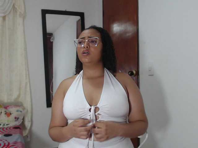 Live sex webcam photo for MichelDemon #275666123