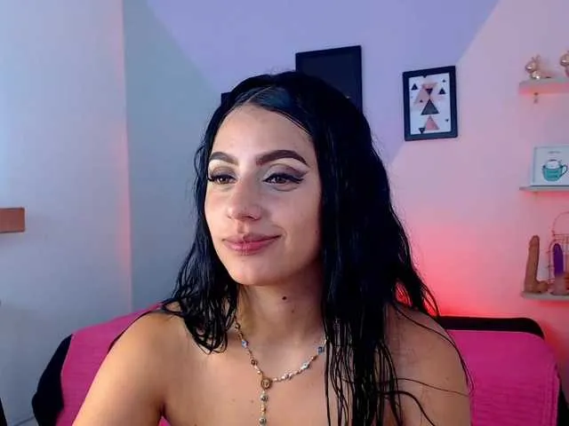 Live sex webcam photo for Michelle-01 #274195710