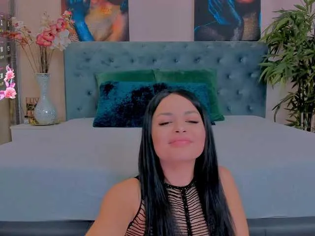 Live sex webcam photo for MichelleReys #290371417