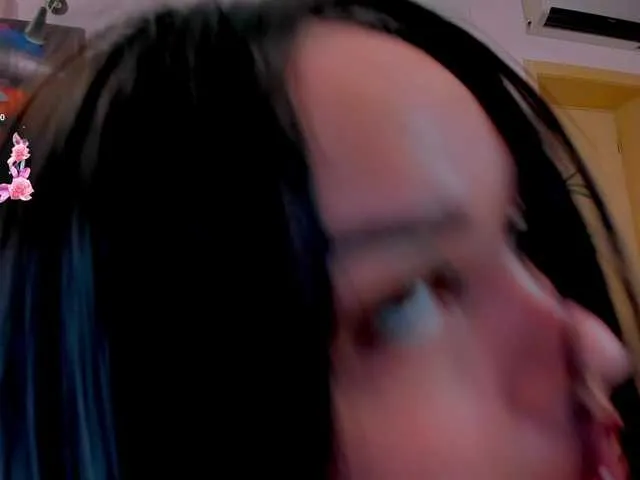 Live sex webcam photo for MichelleReys #291335843