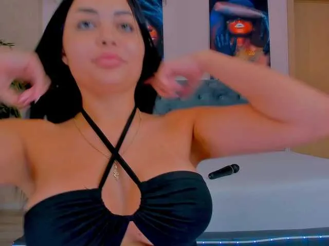 Live sex webcam photo for MichelleReys #291684008