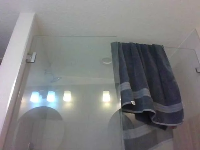 Live sex webcam photo for Micromark #290360331