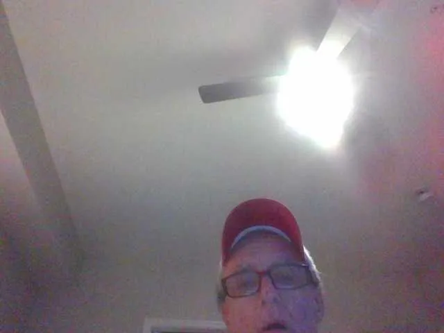 Live sex webcam photo for Micromark #290369468