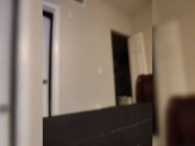 Live sex webcam photo for Micromark #290776190