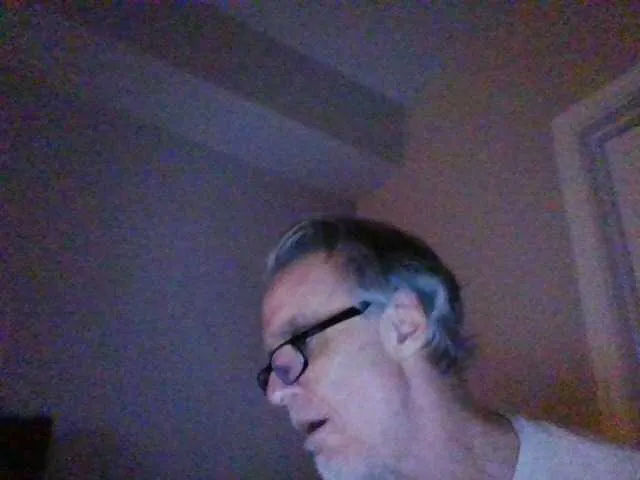 Live sex webcam photo for Micromark #290989392