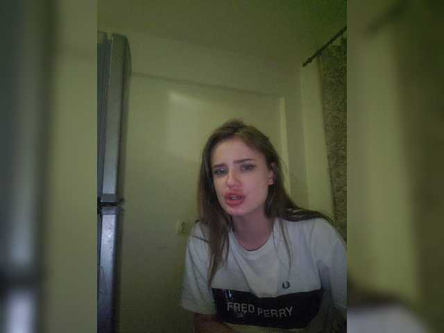 Live sex webcam photo for MideaParadis #273725178