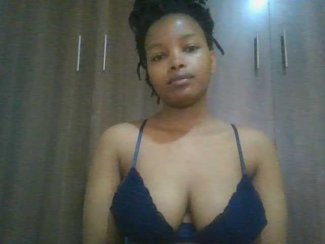 Live sex webcam photo for MidnightMuse-1 #294134881