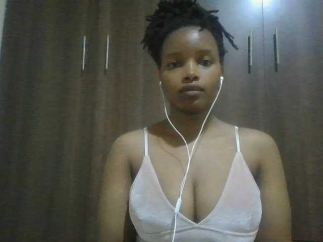 Live sex webcam photo for MidnightMuse-1 #294142758