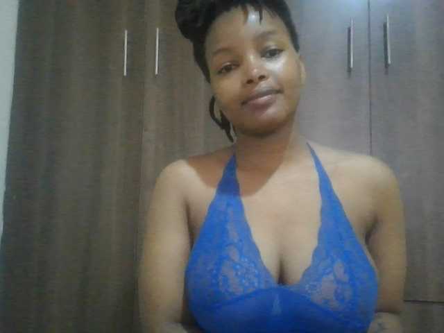 Live sex webcam photo for MidnightMuse-1 #294145713