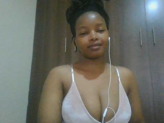Live sex webcam photo for MidnightMuse-1 #294169876