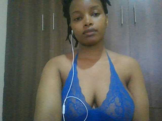 Live sex webcam photo for MidnightMuse-1 #294181789