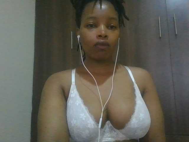 Live sex webcam photo for MidnightMuse-1 #294185744