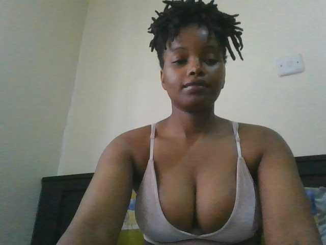 Live sex webcam photo for MidnightMuse-1 #294190997