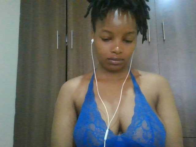 Live sex webcam photo for MidnightMuse-1 #294194659