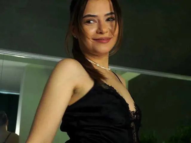 Live sex webcam photo for MidnightSeduction #290715660