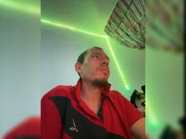 Live sex webcam photo for MihmihKent #276497868