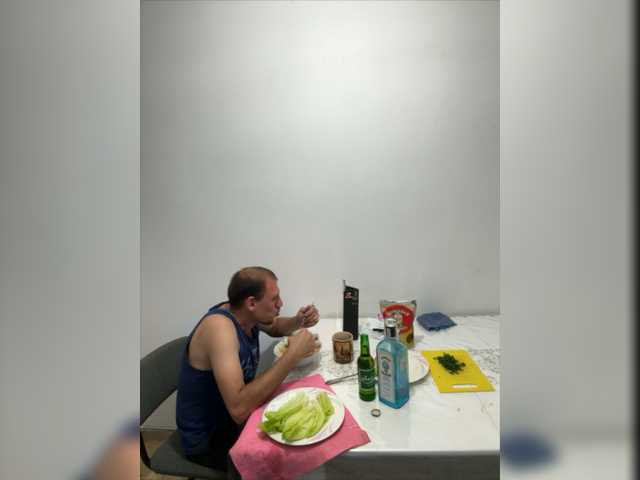 Live sex webcam photo for MihmihKent #276503438