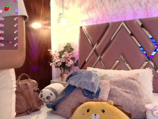 Live sex webcam photo for Miia-Smiith #290407101