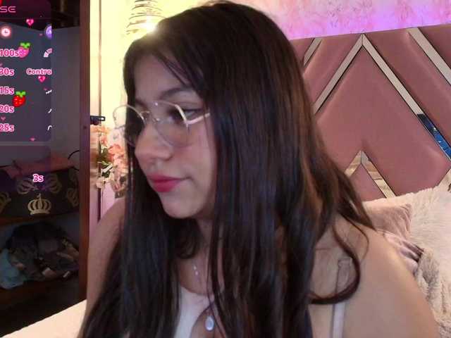 Live sex webcam photo for Miia-Smiith #290422993
